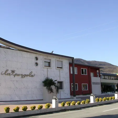 فندق La Pergola غريزانا